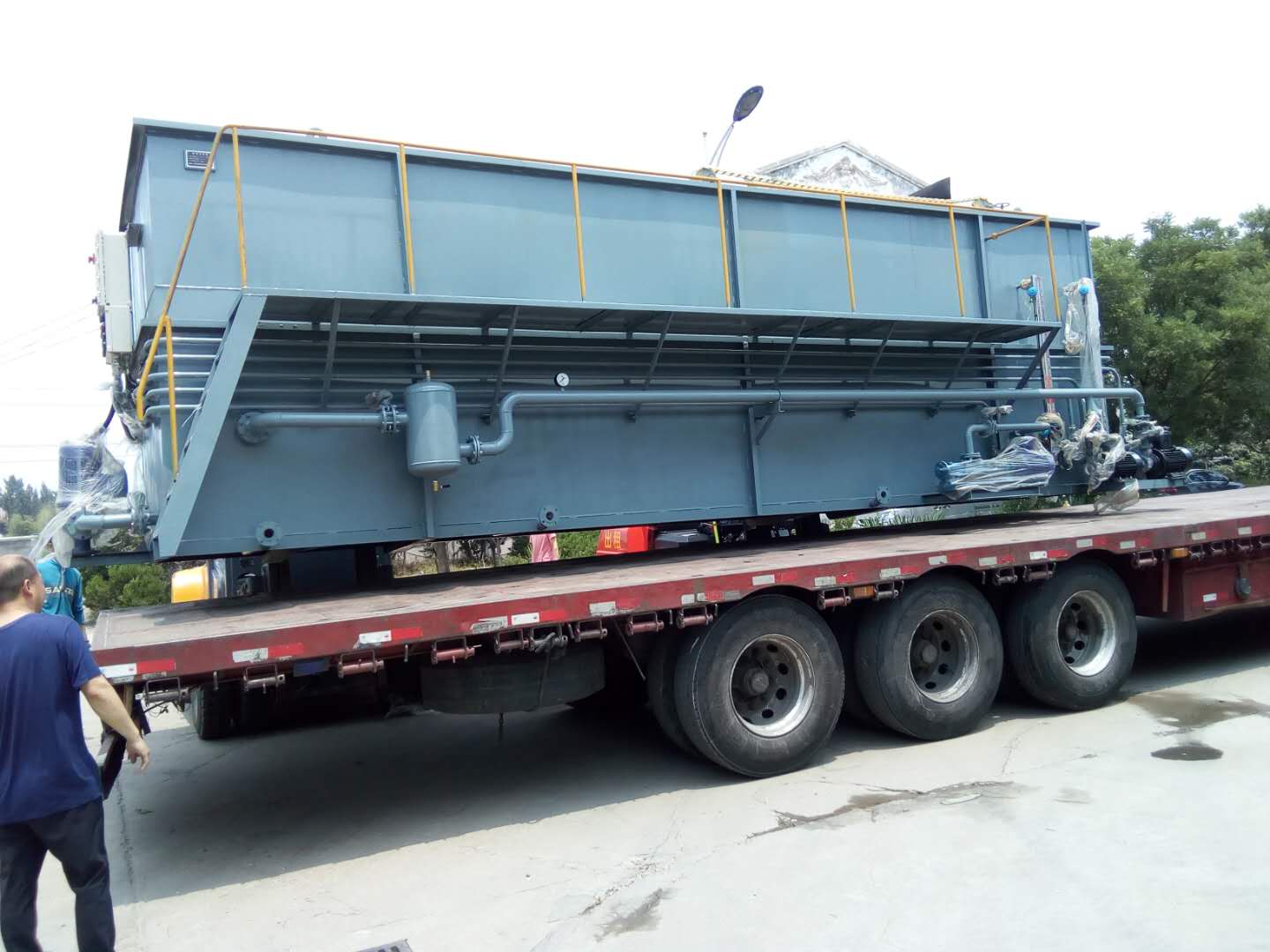 山東<a href='http://m.sujiaofangsu.com/' target='_blank' title='氣浮機'><strong>氣浮機</strong></a>，山東<a href='http://m.sujiaofangsu.com/' target='_blank' title='氣浮機'><strong>氣浮機</strong></a>廠家，山東<a href='http://m.sujiaofangsu.com/' target='_blank' title='氣浮機'><strong>氣浮機</strong></a>廠，氣浮機，氣浮機產生大量白色泡沫