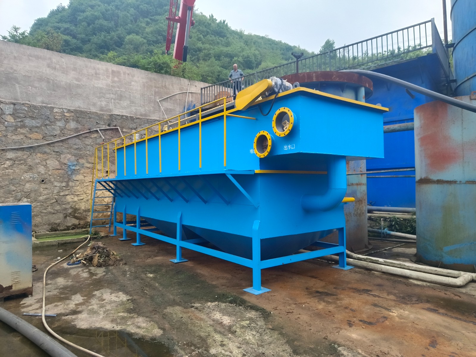<a href='http://m.sujiaofangsu.com/' target='_blank' title='氣浮機(jī)'><strong>氣浮機(jī)</strong></a>，高效<a href='http://m.sujiaofangsu.com/' target='_blank' title='氣浮機(jī)'><strong>氣浮機(jī)</strong></a>，溶氣氣浮機(jī)，氣浮機(jī)安裝現(xiàn)場(chǎng)